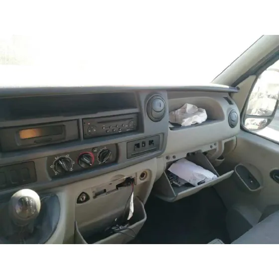 NISSAN INTERSTAR MOD. 04 (X70) '2008 2.5 DCI DIESEL CAT NEGRO