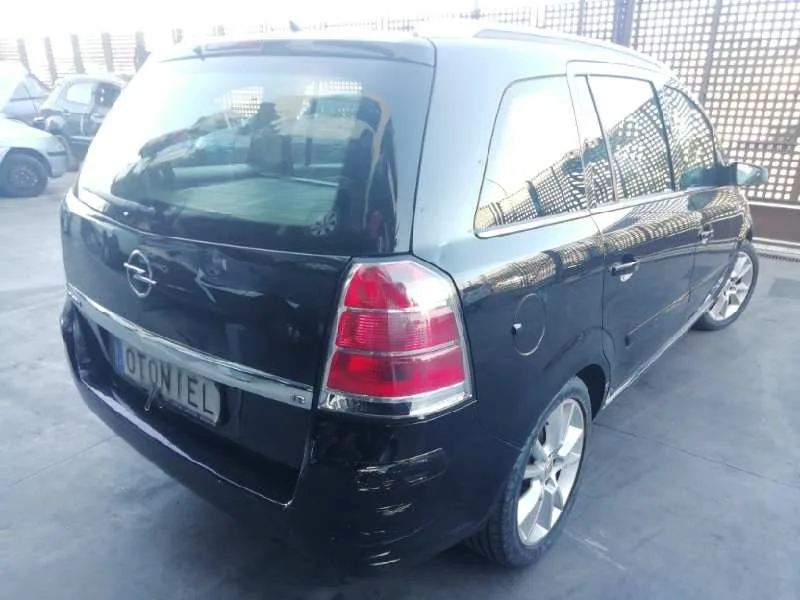 OPEL ZAFIRA B '2006 COSMO NEGRO