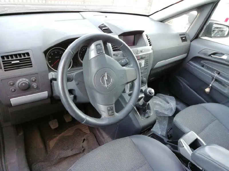 OPEL ZAFIRA B '2006 COSMO NEGRO