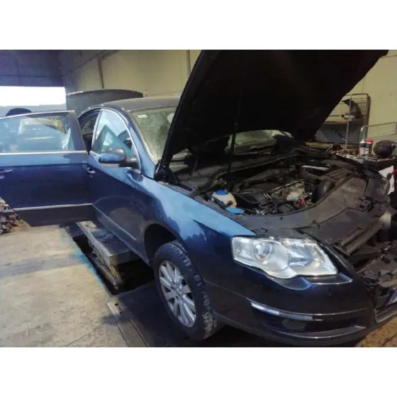 VOLKSWAGEN PASSAT BERLINA (3C2) '2007 2.0 TDI NEGRO