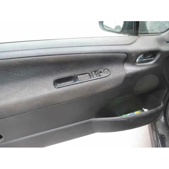 PEUGEOT 207 '2008 CONFORT NEGRO