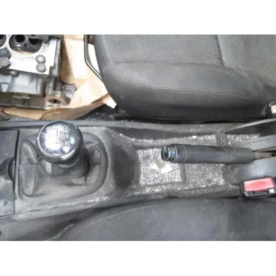 PEUGEOT 207 '2008 CONFORT NEGRO