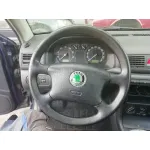 SKODA OCTAVIA BERLINA (1U2) SKODA OCTAVIA BERLINA (1U2) '2003 AMBIENTE AZUL MARINO 2000