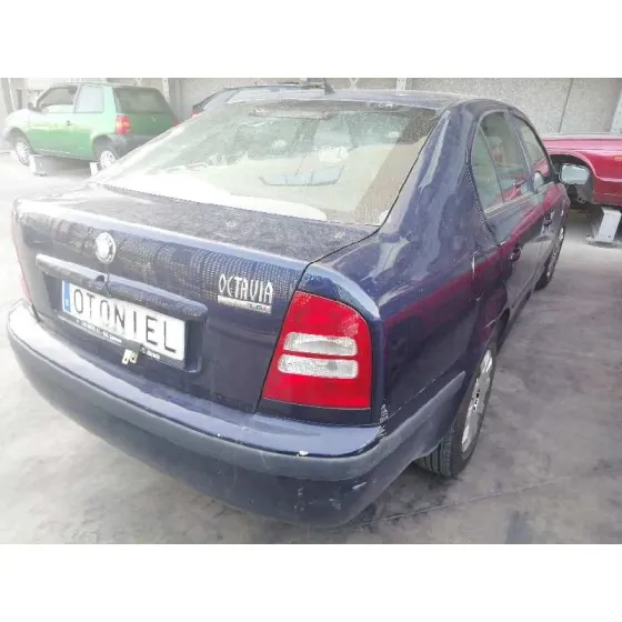 SKODA OCTAVIA BERLINA (1U2) '2003 AMBIENTE AZUL MARINO