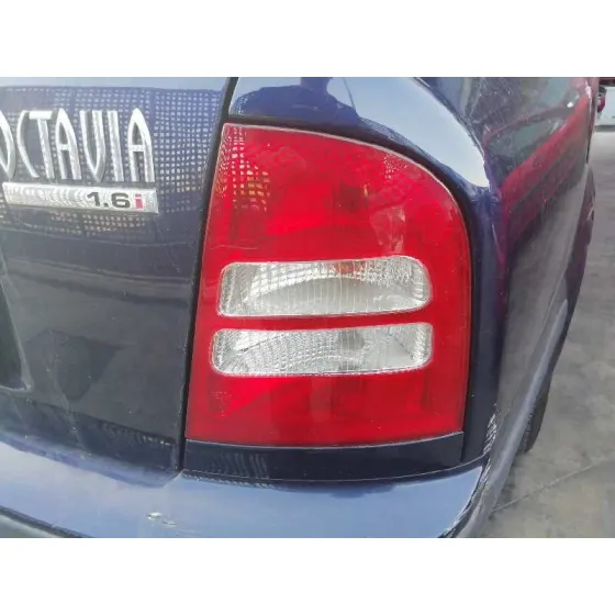 SKODA OCTAVIA BERLINA (1U2) '2003 AMBIENTE AZUL MARINO
