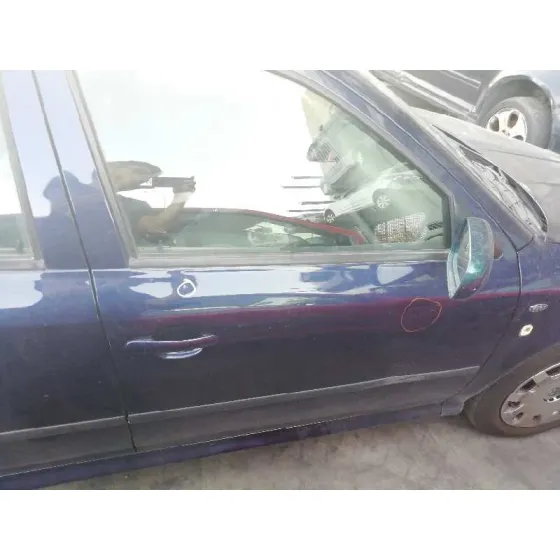 SKODA OCTAVIA BERLINA (1U2) '2003 AMBIENTE AZUL MARINO