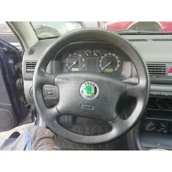 SKODA OCTAVIA BERLINA (1U2) '2003 AMBIENTE AZUL MARINO