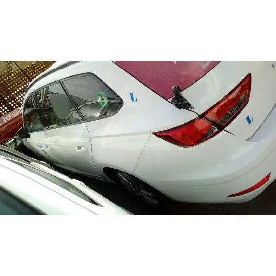 SEAT LEON ST (5F8) '2017 REFERENCE PLUS BLANCO / TAXI