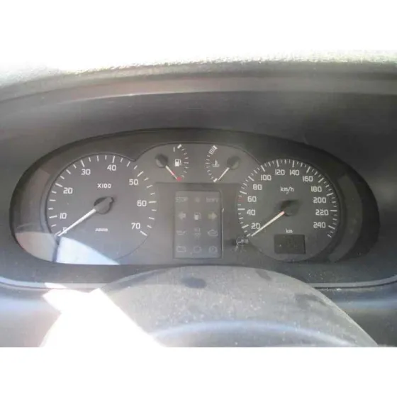 RENAULT MEGANE I FASE 2 CLASSIC (LA..) '2000 1.6 16V AUTHENTIQUE VERDE