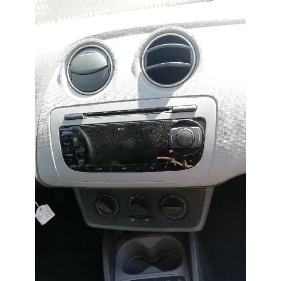 SEAT IBIZA (6J5) '2010 REFERENCE BLANCO