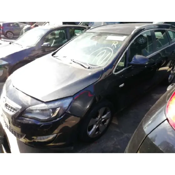 OPEL ASTRA J SPORTS TOURER '2009 COSMO NEGRO