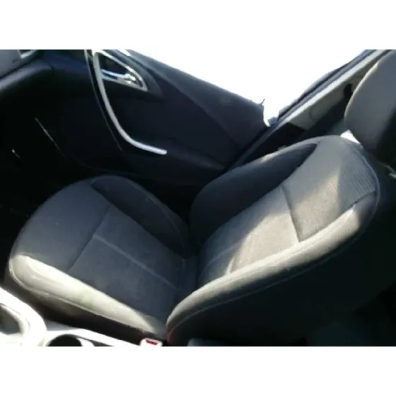 OPEL ASTRA J SPORTS TOURER '2009 COSMO NEGRO