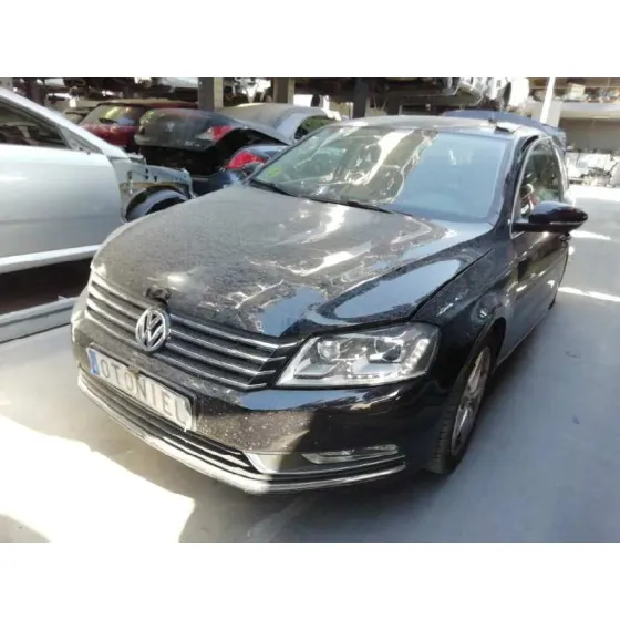 VOLKSWAGEN PASSAT LIM. (362) '2014 2.0 TDI NEGRO