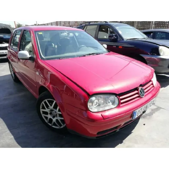 VOLKSWAGEN GOLF IV BERLINA (1J1) '2002 1.9 TDI ROJO