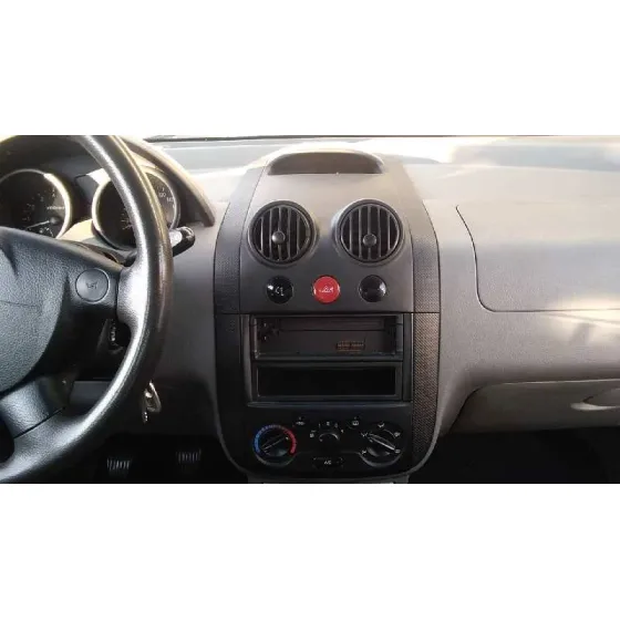 DAEWOO KALOS '2004 1.2 SE PLATA