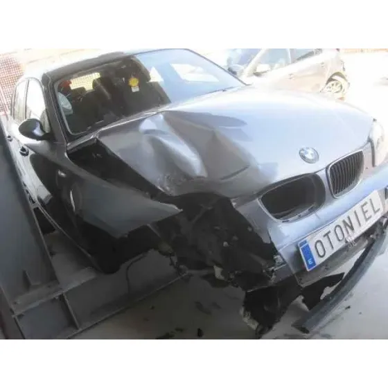 BMW SERIE 1 BERLINA (E81/E87) '2006 120D GRIS CENIZA