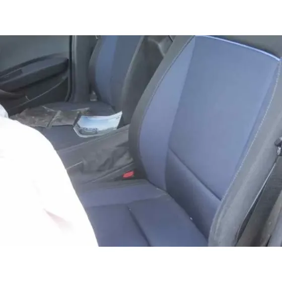 BMW SERIE 1 BERLINA (E81/E87) '2006 120D GRIS CENIZA