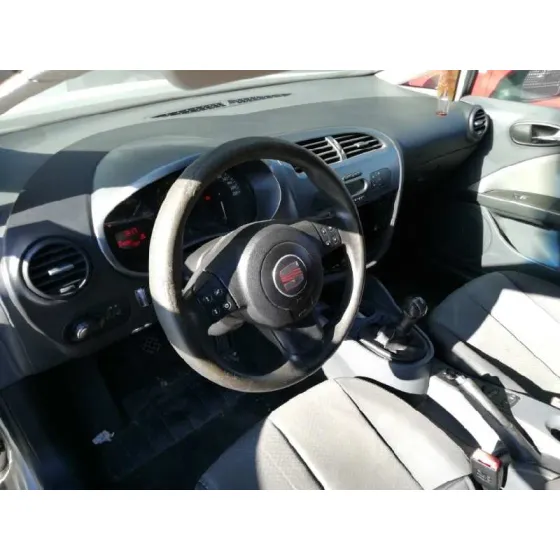 SEAT LEON (1P1) '2006 REFERENCE GRIS