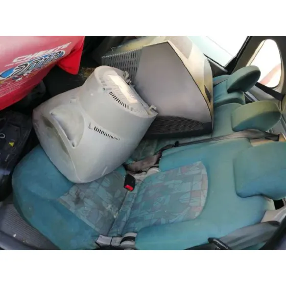 NISSAN ALMERA TINO (V10M) '2000 MAR VERDE CLARO