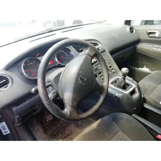 PEUGEOT 5008 '2010 PREMIUM GRIS