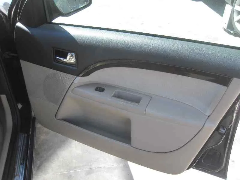 FORD MONDEO TURNIER (GE) FORD MONDEO TURNIER (GE) '2005 FUTURA AZUL 2002