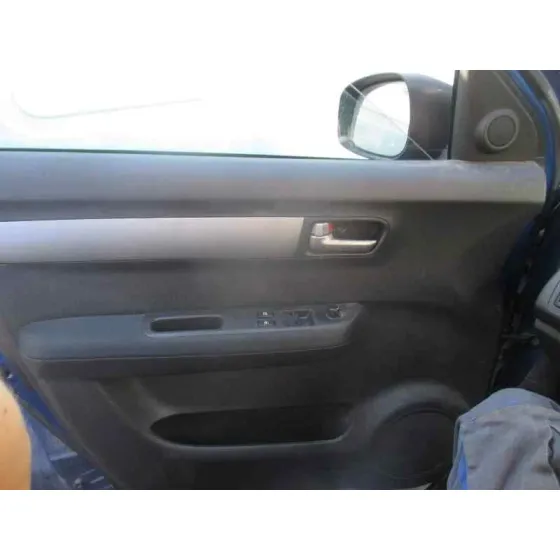 SUZUKI SWIFT BERLINA (MZ) '2005 1.3 16V CAT AZUL