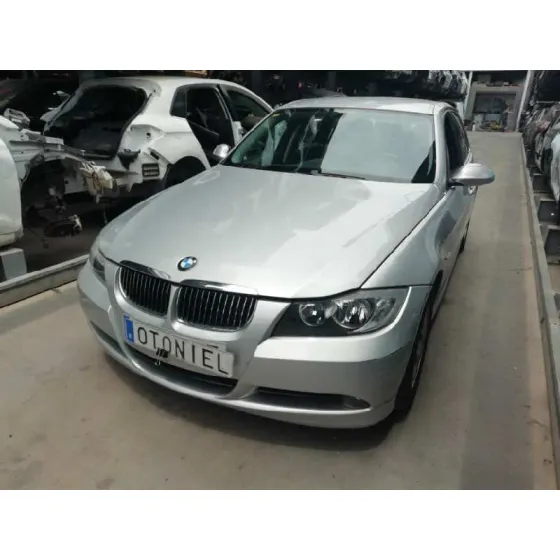 BMW SERIE 3 BERLINA (E90) '2007 325XI GRIS