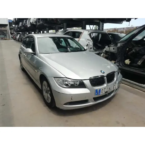 BMW SERIE 3 BERLINA (E90) '2007 325XI GRIS