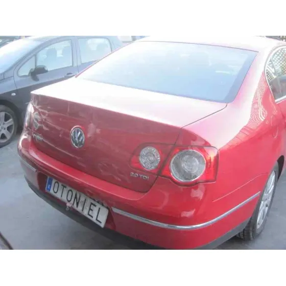 VOLKSWAGEN PASSAT BERLINA (3C2) '2008 ADVANCE ROJO