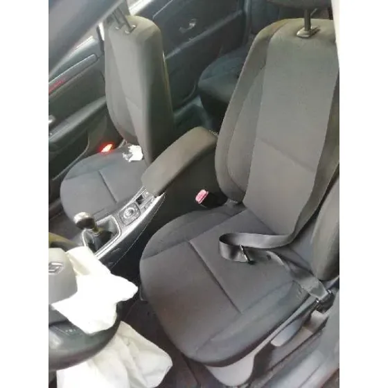 RENAULT LAGUNA III '2010 EXPRESSION NEGRO