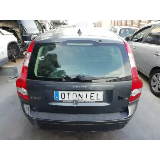 VOLVO V50 FAMILIAR '2006 1.8 MOMENTUM NEGRO