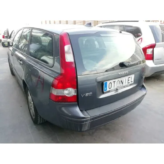 VOLVO V50 FAMILIAR '2006 1.8 MOMENTUM NEGRO