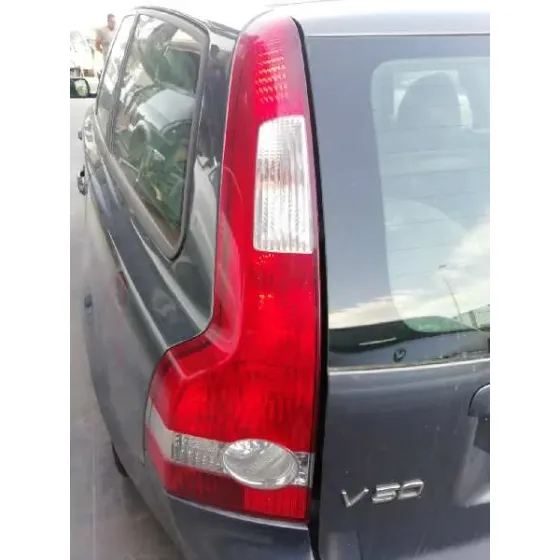 VOLVO V50 FAMILIAR '2006 1.8 MOMENTUM NEGRO