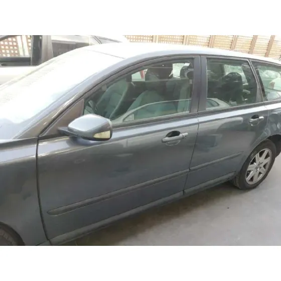 VOLVO V50 FAMILIAR '2006 1.8 MOMENTUM NEGRO