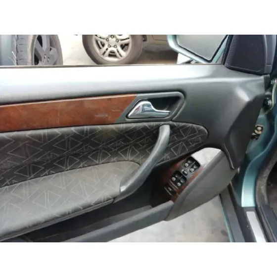 MERCEDES CLASE C (W203) BERLINA '2001 200 COMPRESSOR (203.045) AZUL GRISACEO