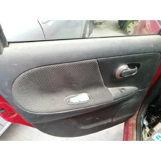 NISSAN NOTE (E11E) '2007 1.5 DCI TURBODIESEL CAT ROJO