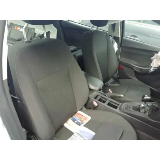 FORD FOCUS LIM. '2015 TREND + BLANCO
