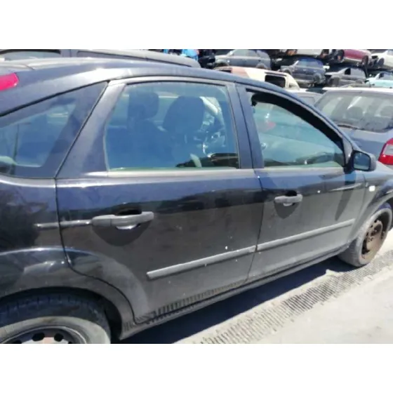 FORD FOCUS BERLINA (CAP) '2006 1.6 16V CAT NEGRO