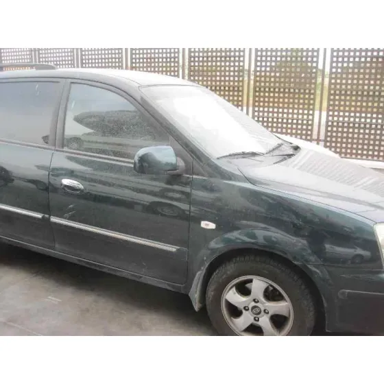 KIA CARENS '2004 2.0 CRDI EX MONOVOLUMEN VERDE