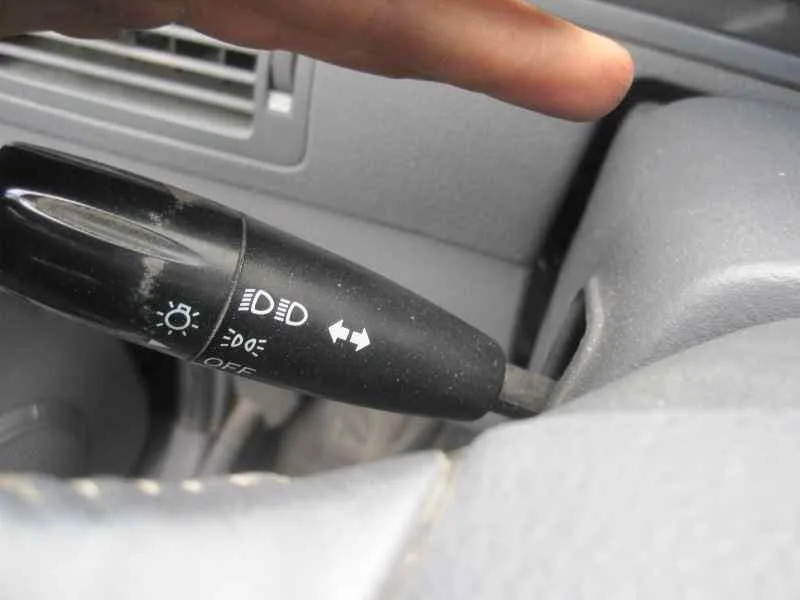 KIA CARENS '2004 2.0 CRDI EX MONOVOLUMEN VERDE