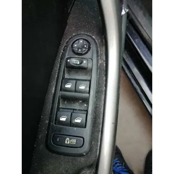 PEUGEOT 308 '2008 CONFORT NEGRO