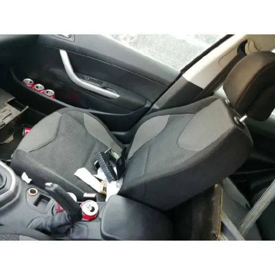 PEUGEOT 308 '2008 CONFORT NEGRO