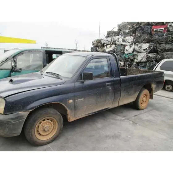 MITSUBISHI L 200 (K6/7) '2006 2500 TD MAGNUM CLUB CAB (2-PTAS.) AZUL MARINO