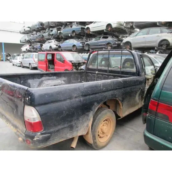 MITSUBISHI L 200 (K6/7) '2006 2500 TD MAGNUM CLUB CAB (2-PTAS.) AZUL MARINO