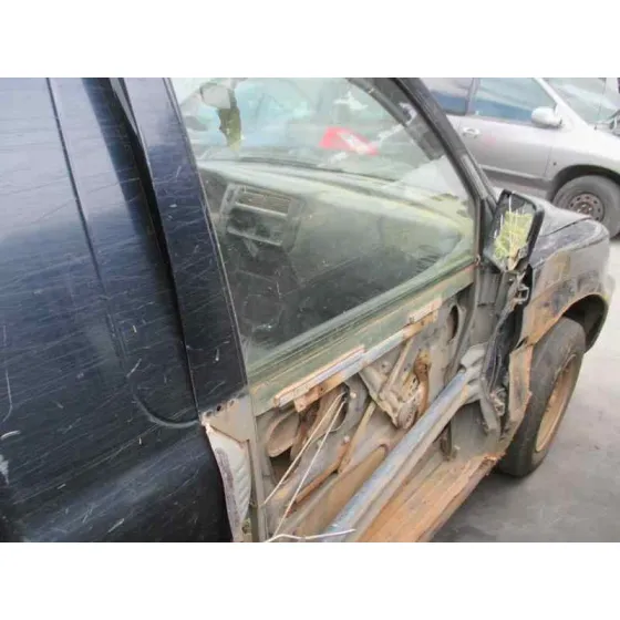 MITSUBISHI L 200 (K6/7) '2006 2500 TD MAGNUM CLUB CAB (2-PTAS.) AZUL MARINO