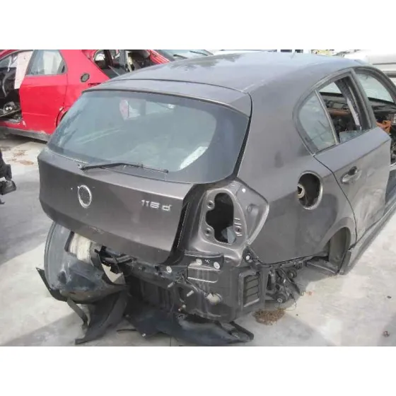 BMW SERIE 1 BERLINA (E81/E87) '2006 118D GRIS CENIZA