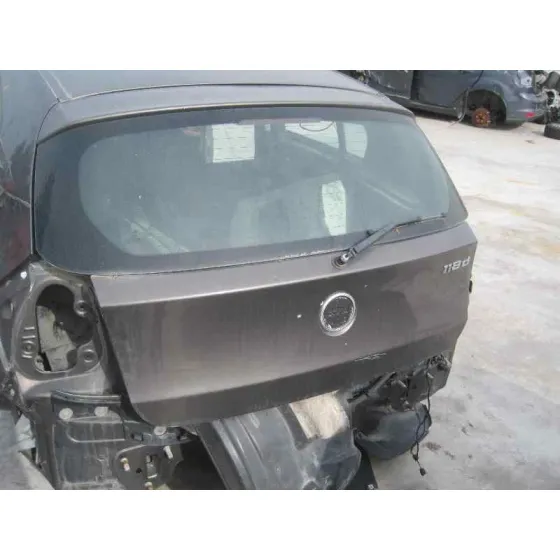 BMW SERIE 1 BERLINA (E81/E87) '2006 118D GRIS CENIZA