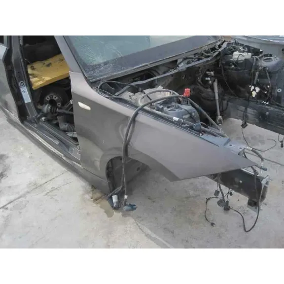 BMW SERIE 1 BERLINA (E81/E87) '2006 118D GRIS CENIZA