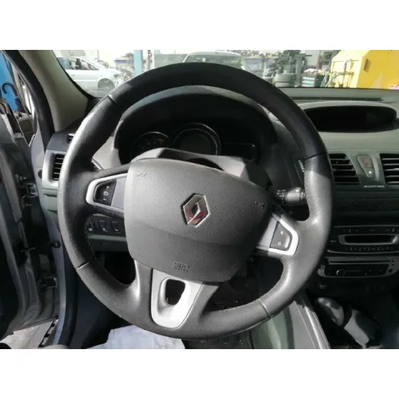 RENAULT MEGANE III BERLINA 5 P '2012 DYNAMIQUE GRIS PLATA