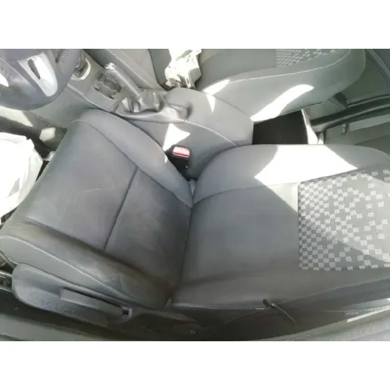 RENAULT MEGANE III BERLINA 5 P '2012 DYNAMIQUE GRIS PLATA